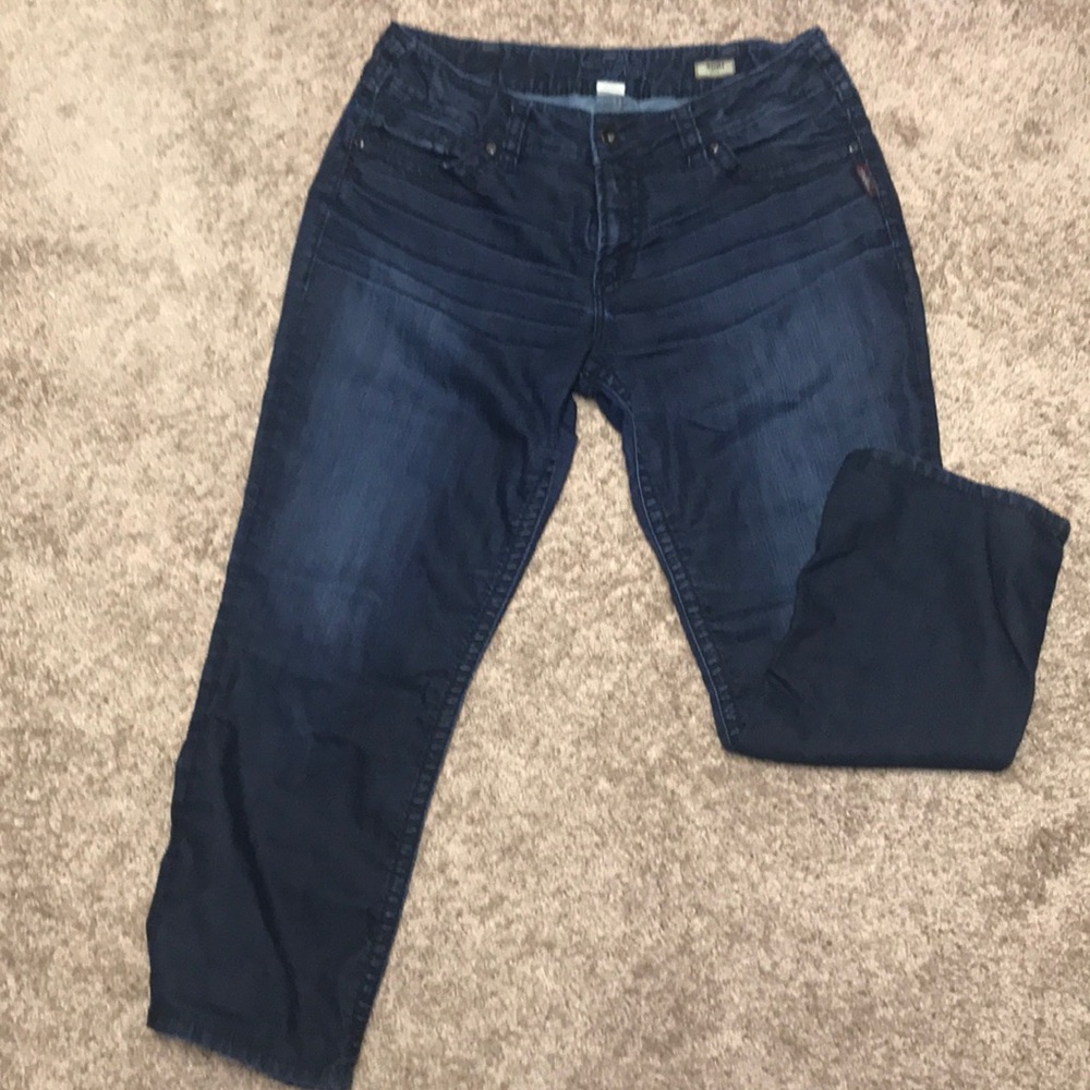 Silver Suki Capri Jeans
